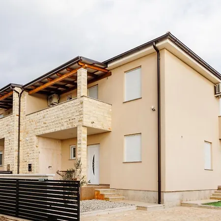 빌라 Queen Jelena *