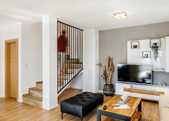 Queen Jelena * Galižana